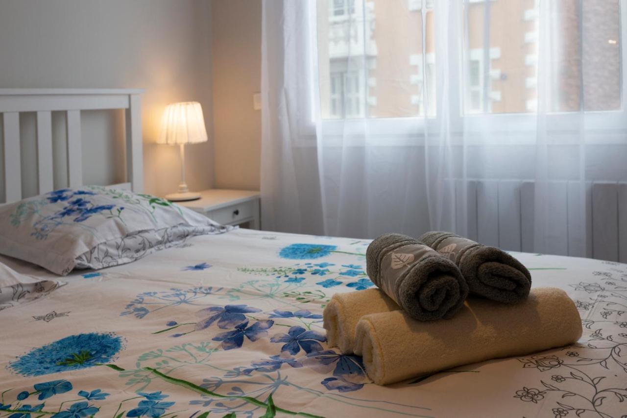 Appartement LOC TROTTEUR LE FLEUR DES CHAMPS F2 cosy, gare SNCF de Lourdes Extérieur photo