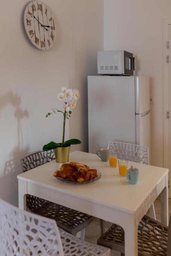 Appartement LOC TROTTEUR LE FLEUR DES CHAMPS F2 cosy, gare SNCF de Lourdes Extérieur photo